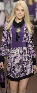 anna sui 122x300 New York Fashion Week Spring 2010  Day 7