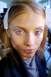 donna karan beauty spring 2010 240rb091409 200x300 New York Fashion Week Spring 2010  Day 5