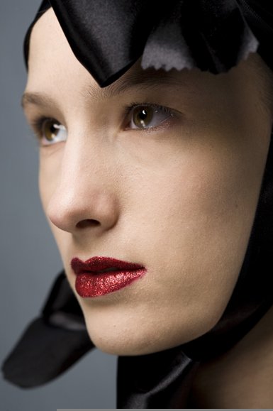 giulia borges makeup rio fashion week Giulia Borges Rio De Janeiro Fashion Week F/W 2010