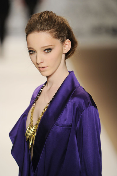 Twinkle By WenlanMakeup 2010 New York Fashion Week Makeup A/W 2010 Day 3 