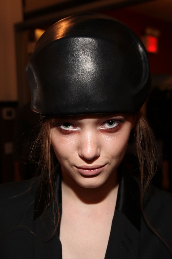 cushnie et ochs fashion week 2010 682x1024 New York Fashion Week Makeup A/W 2010 Day 1