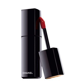 Dark Red Lipgloss 6a00d8341c627a53ef0120a5741c12970c 800wi The Met Gala 2011 Trend: Deep Red Lips