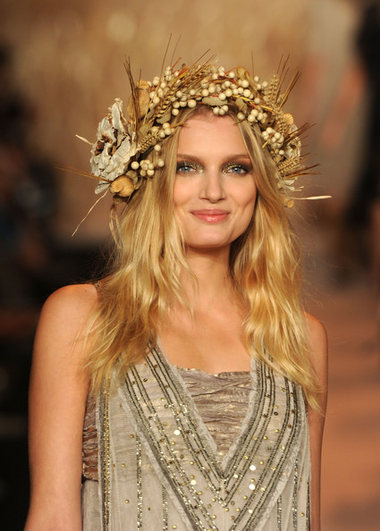 Anna+Sui+Runway+Spring+2011